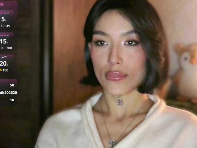 JulieTurner's BongaCams show and profile