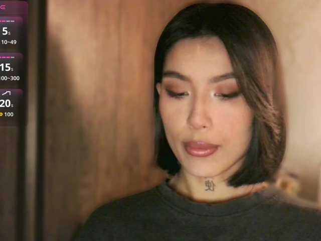 JulieTurner's BongaCams show and profile