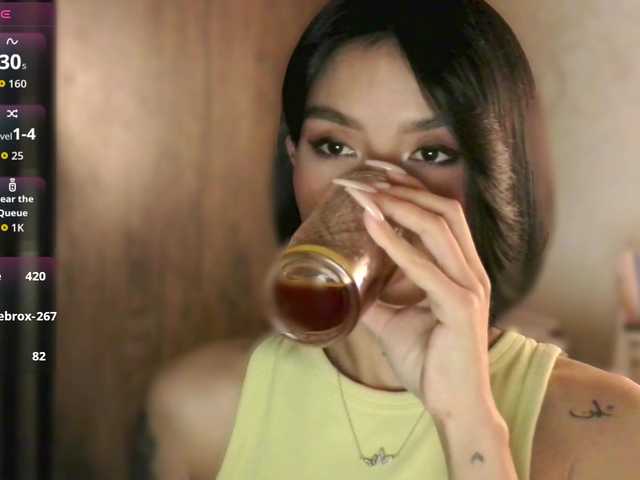 JulieTurner's BongaCams show and profile