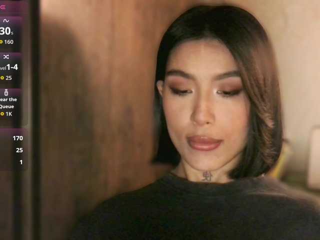 JulieTurner's BongaCams show and profile