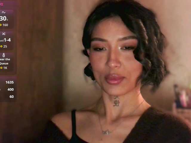 JulieTurner's BongaCams show and profile