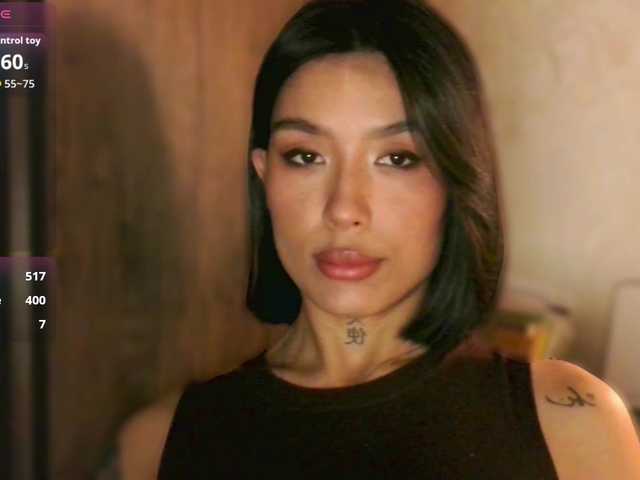 JulieTurner's BongaCams show and profile