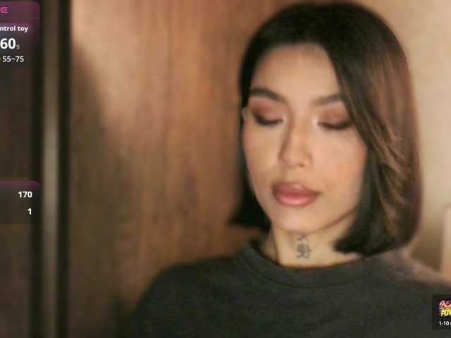 JulieTurner's BongaCams show and profile