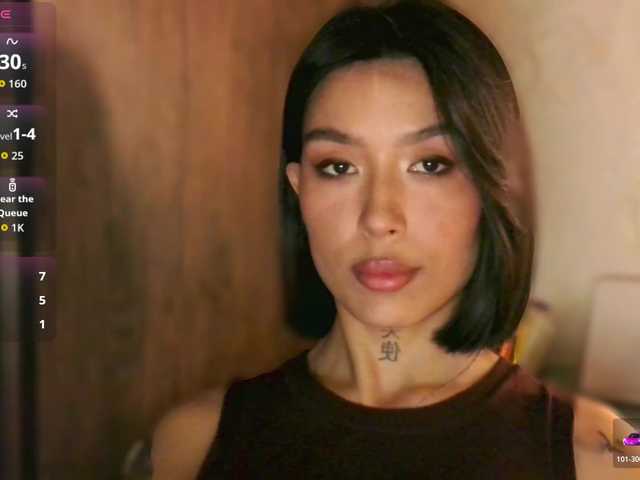 JulieTurner's BongaCams show and profile