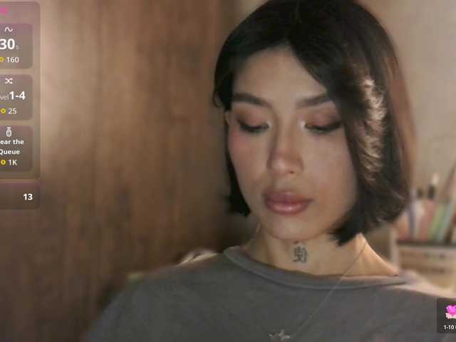 JulieTurner's BongaCams show and profile