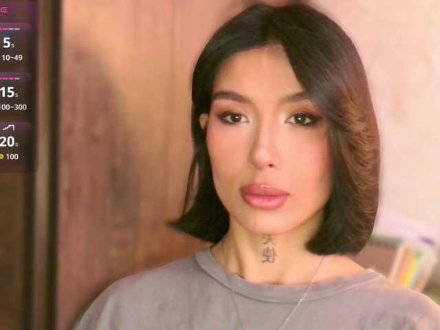 JulieTurner's BongaCams show and profile