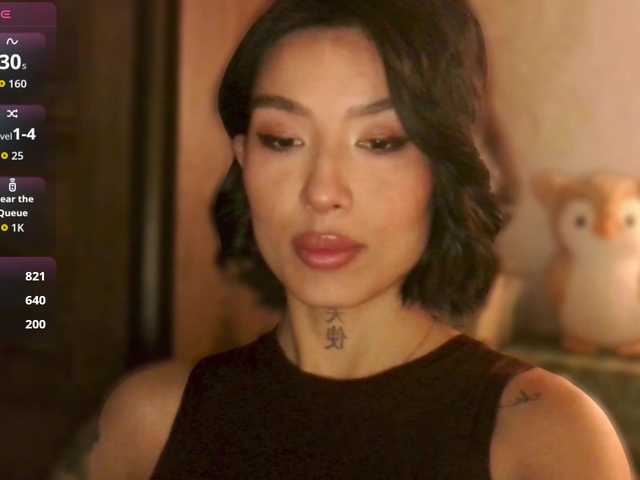 JulieTurner's BongaCams show and profile