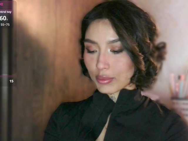 JulieTurner's BongaCams show and profile