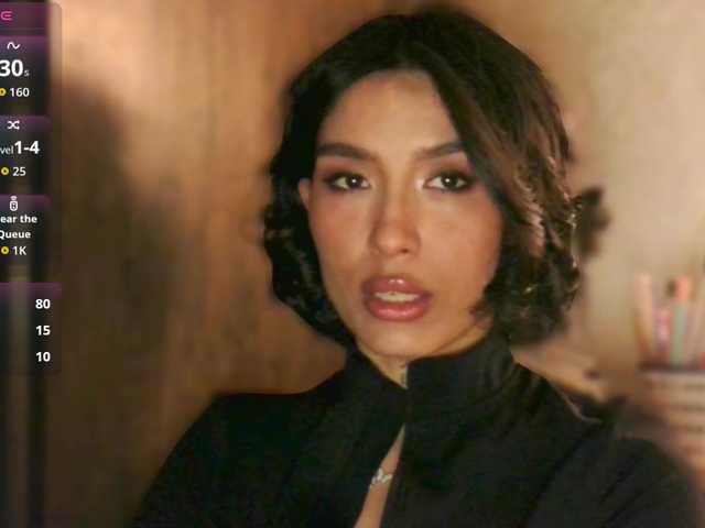 JulieTurner's BongaCams show and profile