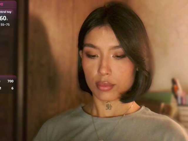 JulieTurner's BongaCams show and profile