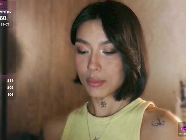 JulieTurner's BongaCams show and profile