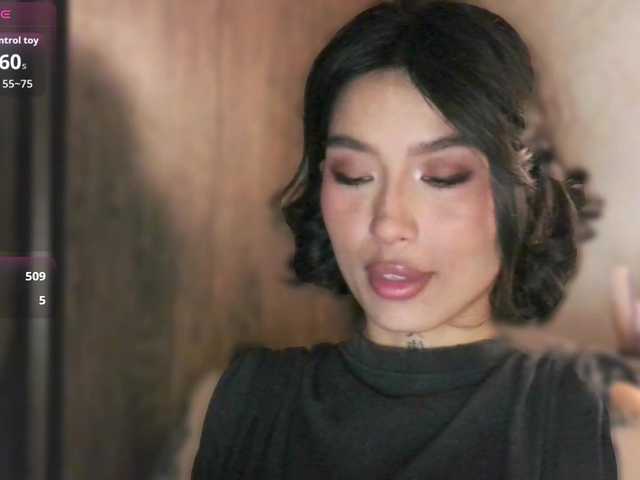 JulieTurner's BongaCams show and profile