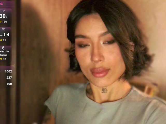 JulieTurner's BongaCams show and profile