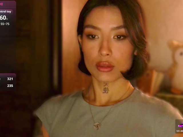 JulieTurner's BongaCams show and profile