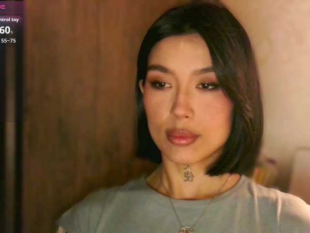 JulieTurner's BongaCams show and profile