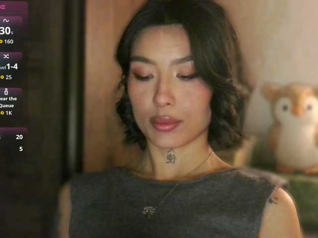 JulieTurner's BongaCams show and profile