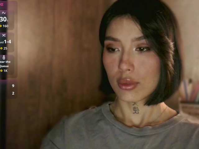 JulieTurner's BongaCams show and profile