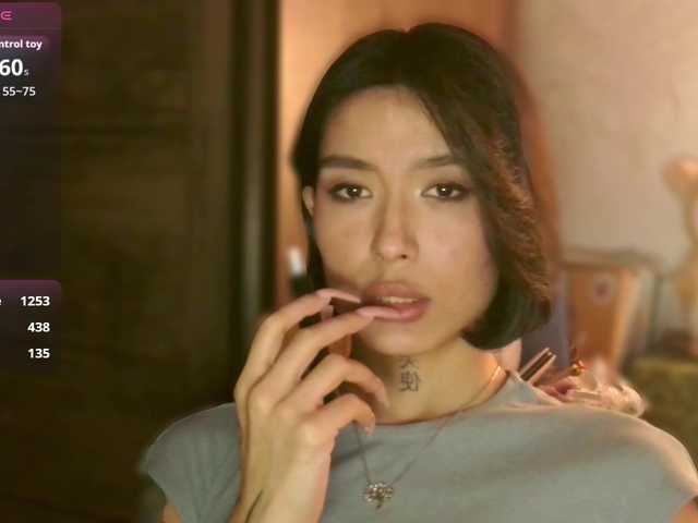 JulieTurner's BongaCams show and profile