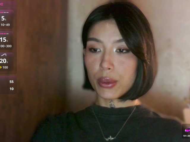 JulieTurner's BongaCams show and profile