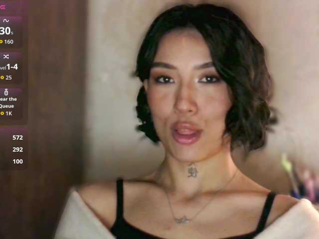 JulieTurner's BongaCams show and profile