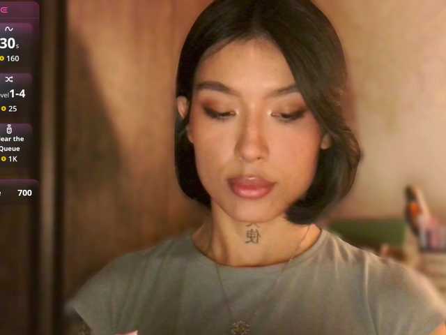 JulieTurner from BongaCams