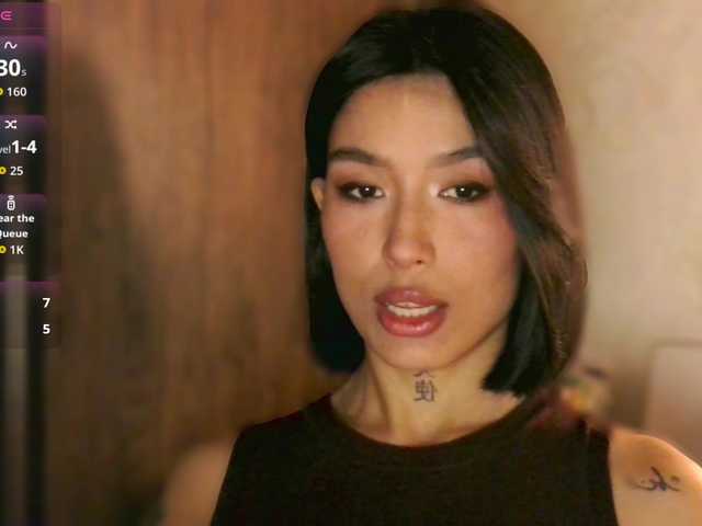 JulieTurner's BongaCams show and profile