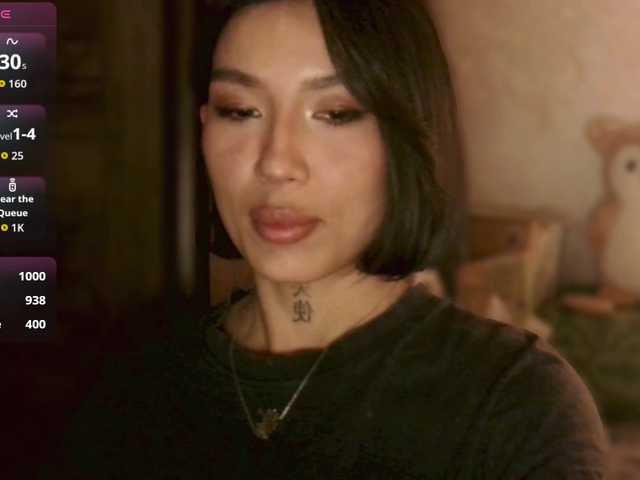 JulieTurner's BongaCams show and profile