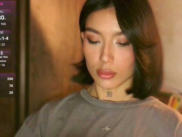 JulieTurner's BongaCams show and profile