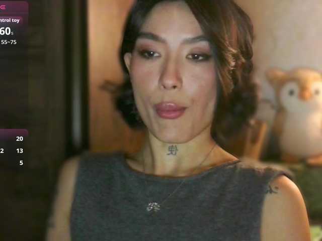 JulieTurner's BongaCams show and profile