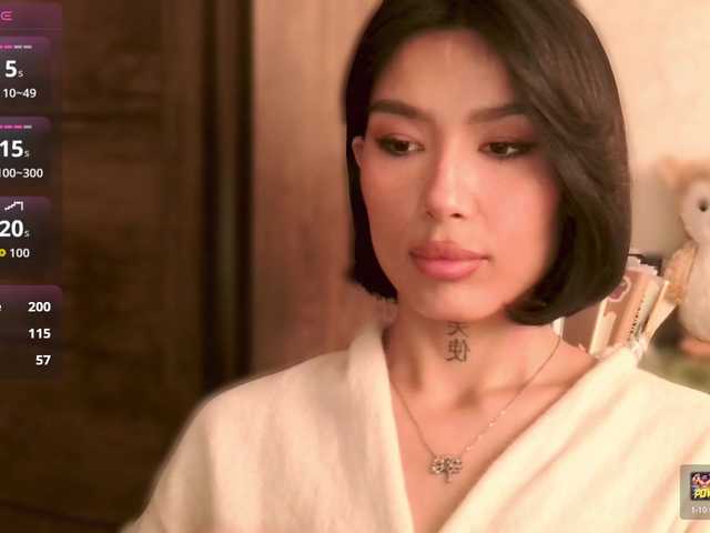 JulieTurner's BongaCams show and profile