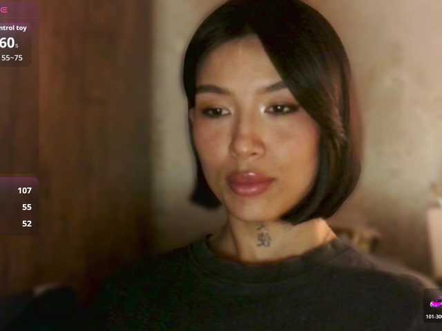 JulieTurner's BongaCams show and profile