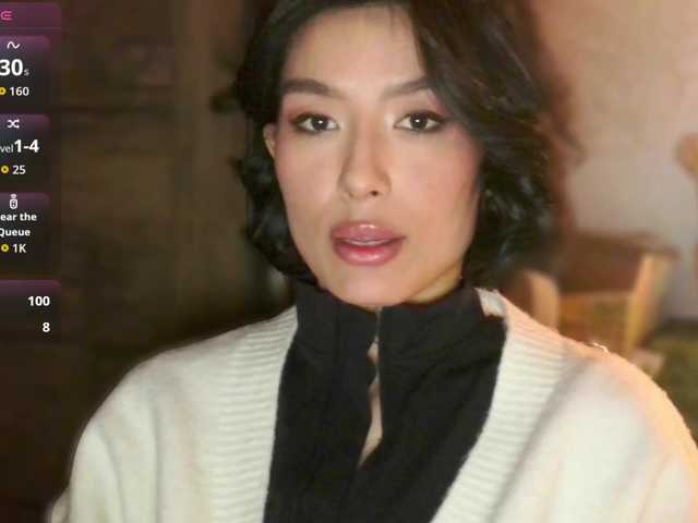 JulieTurner's BongaCams show and profile