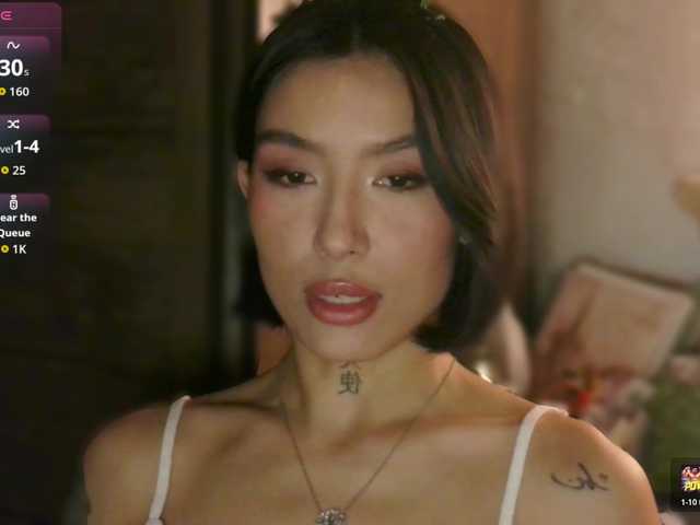 JulieTurner's BongaCams show and profile