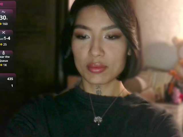 JulieTurner's BongaCams show and profile