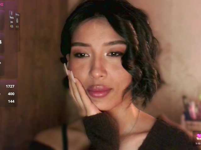 JulieTurner's BongaCams show and profile