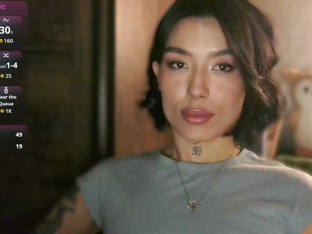 JulieTurner's BongaCams show and profile