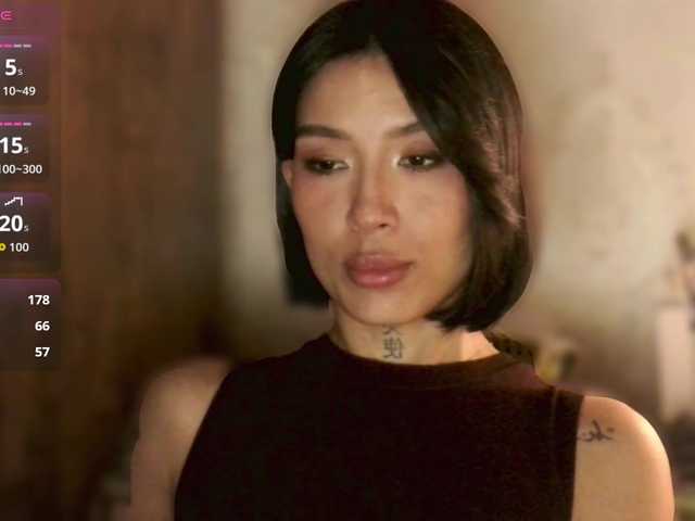 JulieTurner's BongaCams show and profile