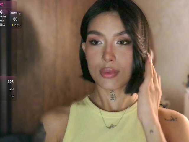 JulieTurner's BongaCams show and profile