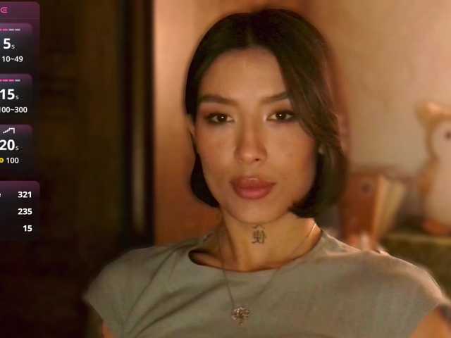 JulieTurner's BongaCams show and profile