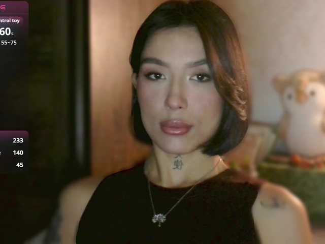 JulieTurner's BongaCams show and profile