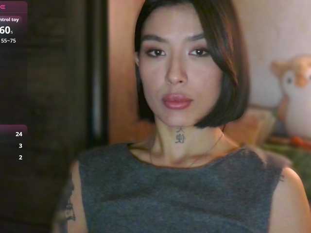 JulieTurner's BongaCams show and profile