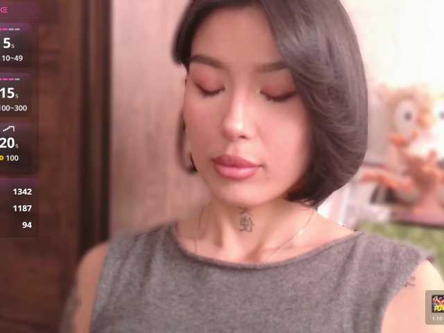 JulieTurner's BongaCams show and profile