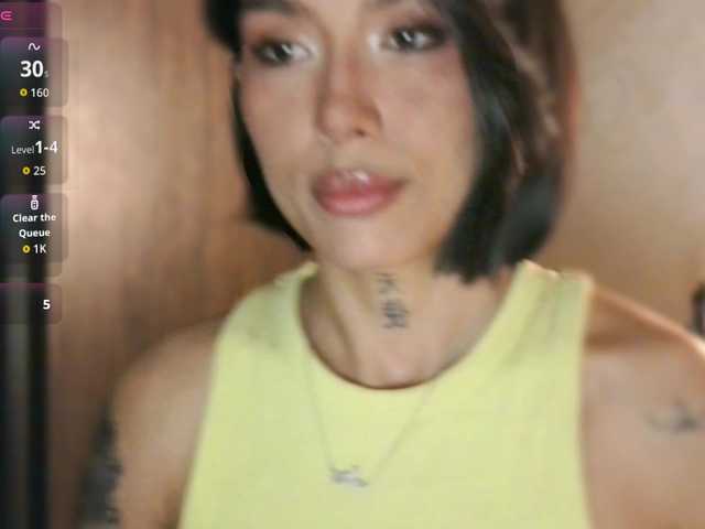 JulieTurner's BongaCams show and profile