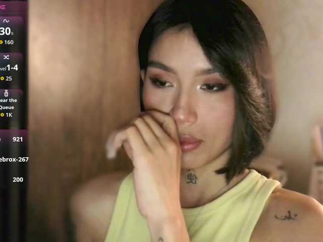 JulieTurner's BongaCams show and profile