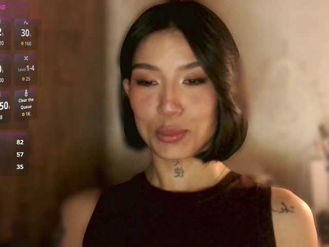 JulieTurner's BongaCams show and profile