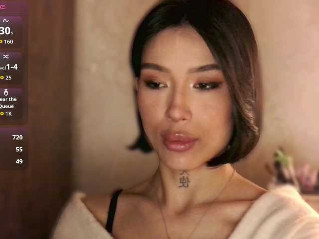 JulieTurner's BongaCams show and profile