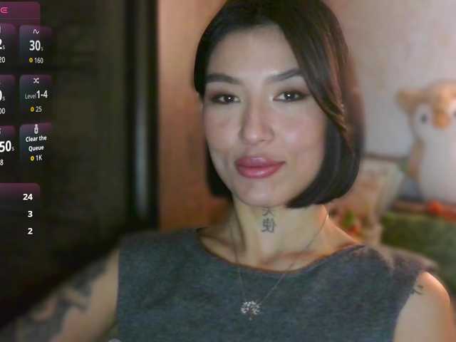 JulieTurner's BongaCams show and profile