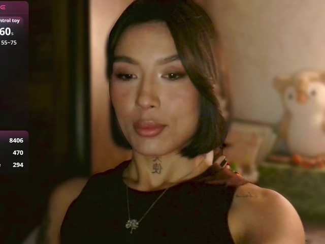 JulieTurner's BongaCams show and profile