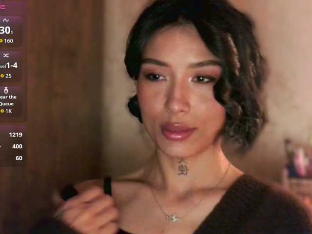 JulieTurner's BongaCams show and profile