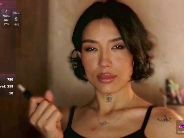 JulieTurner's BongaCams show and profile